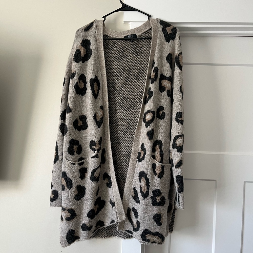 Leopard Print Sweater. Size Large. Only Worn 1x - image 2